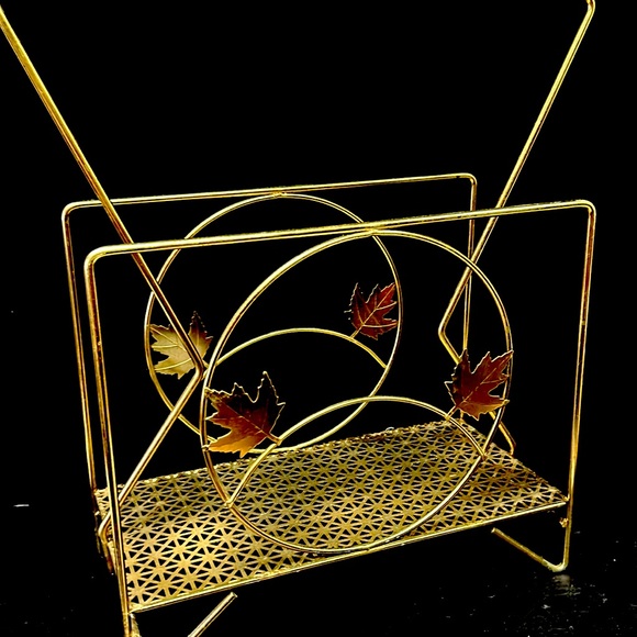 Mid Century Modern gold tone metal magazine/ record holder with maple leaf motif - Picture 8 of 8